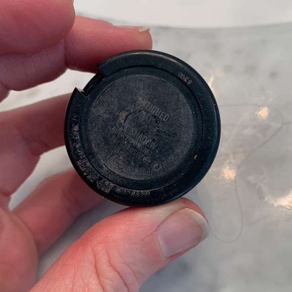 Mac antiqued eye shadow pearl - Picture 13 of 14